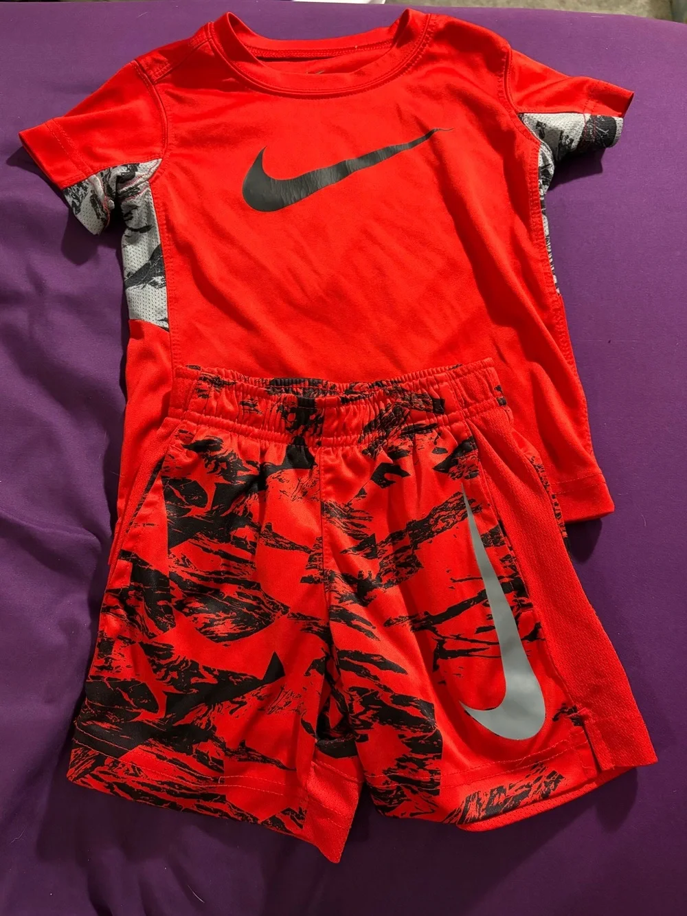 Nike Red and Black Youth Dri-FIT Tee & Printed Shorts Set - Picture 6 of 7